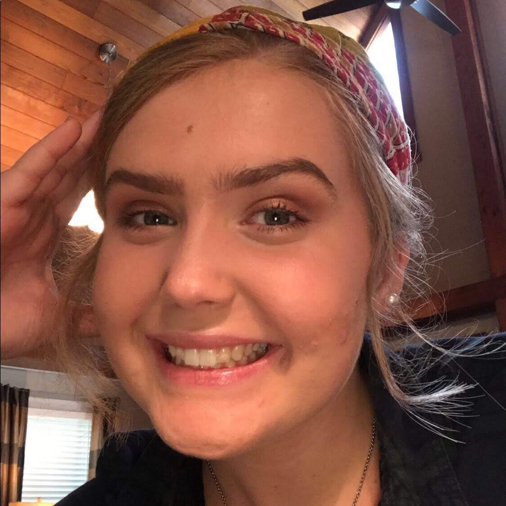 Meet your Posher, Emma
